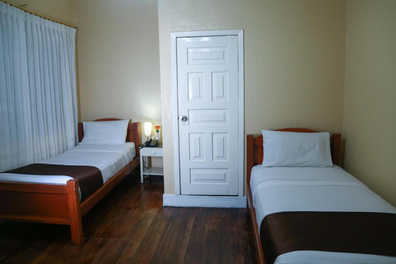 Hostal Loro Verde Quito Extérieur photo