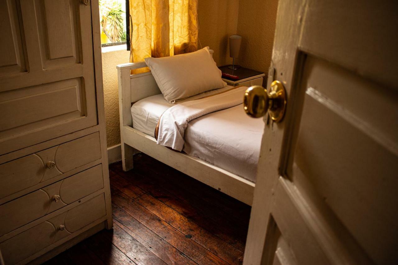 Hostal Loro Verde Quito Extérieur photo